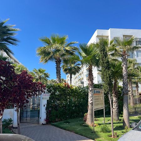 Apartamento Apparemment De Luxe Vue Piscine Bouznika Exterior foto