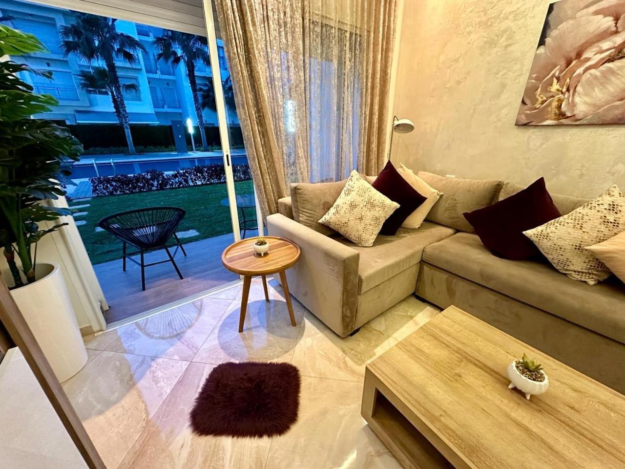 Apartamento Apparemment De Luxe Vue Piscine Bouznika Exterior foto
